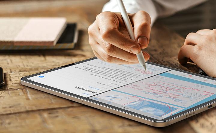 Productafbeelding ESR Paper-Feel (2 Stuk, iPad Pro 11 2018 (1e Gen), iPad Pro 11" (2022), iPad Air 10.9 (2022), iPad Air 2020 (4e generatie), iPad Pro 11 2021 (3e generatie), iPad Pro 11 2020 (2e generatie))