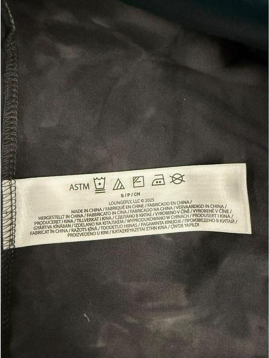 Produktbild Loungefly Jurassic World by Tee T-Shirt Unisex Dinos Grösse L (L)