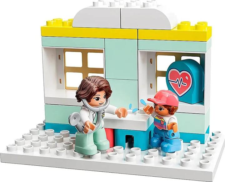 Actual product image LEGO Doctor's visit (10968)