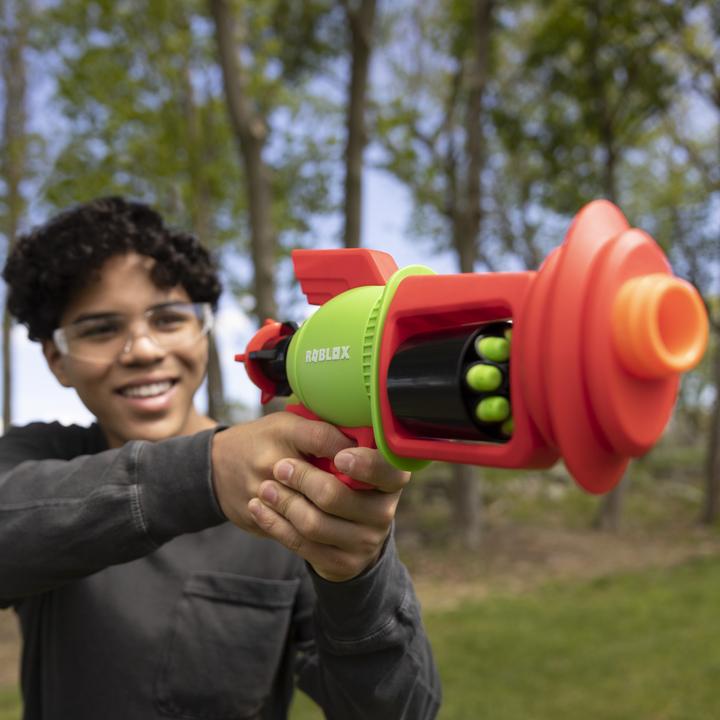Actual product image Nerf Roblox Boat Building and Treasure Hunting: Spacelock Ray Blaster, includes a code for an exclusive v
