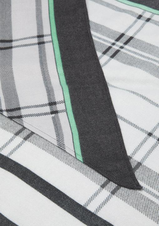 Actual product image s.Oliver Schal Loop-Schal aus Viskose