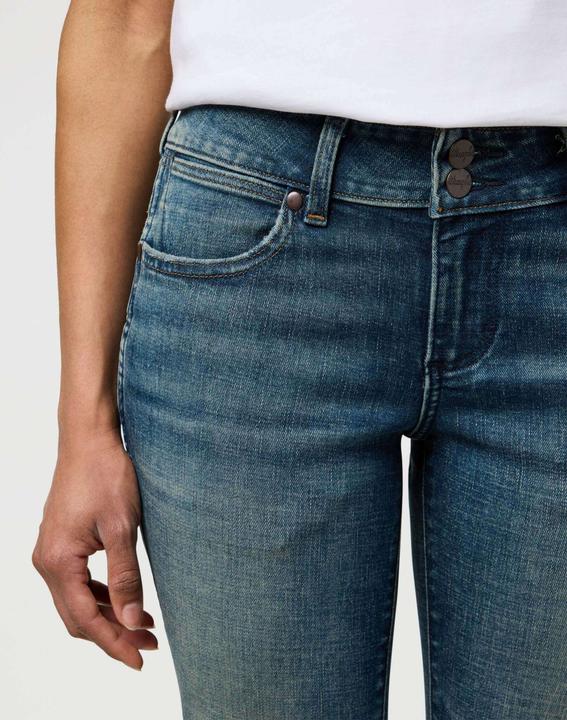 Actual product image Wrangler Jeans Low Rise Bold Boot (30)