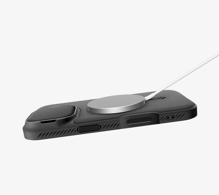 Actual product image Spigen - Optik Armor MagSafe - iPhone 17 - Black (Apple iPhone 17)