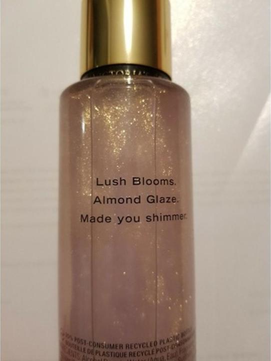 Immagine prodotto Victoria's Secret Petali di Velluto Shimmer (250 ml, Spray corpo)