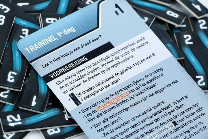 Actual product image 999Games Bomb Busters (Dutch, German, 2 - 5 Players)