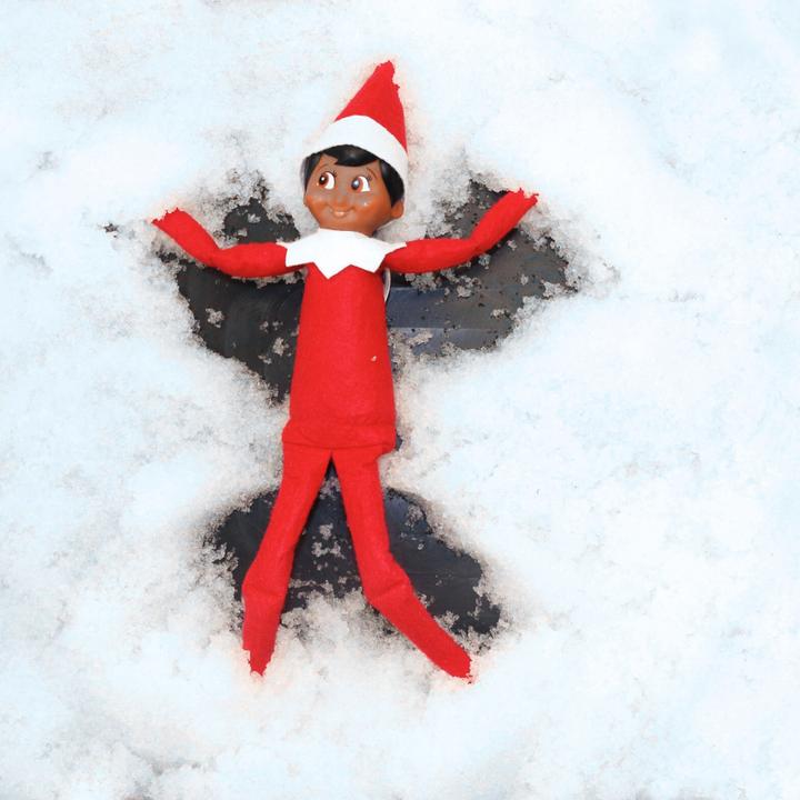 Actual product image Zimpli Kids Elf On The Shelf Snow Play, 2-in-1 scout Elf idea and sensory toy