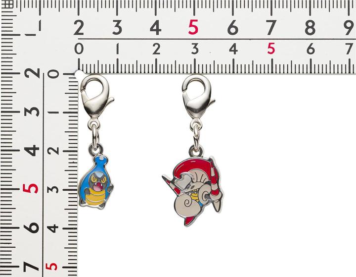 Produktbild Pokémon Pokemon Center - Karrablast, Escavalier Schlüsselanhänger - 2 Stück