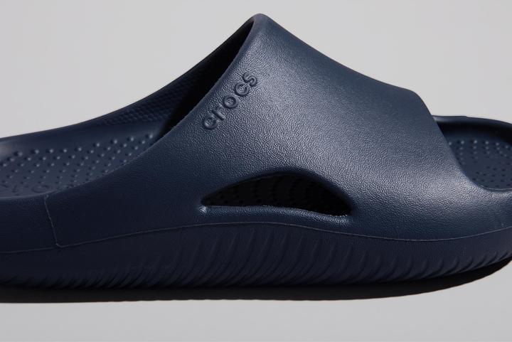 Produktbild Crocs Mellow Recovery Slide (39)