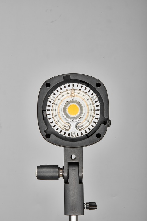 Actual product image Jinbei 1.02.011706 HD-400 Pro TTL Battery Monolight (400 W, Flash head)