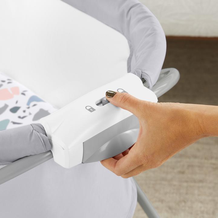 Actual product image Mattel 3-in-1 Foldable Bassinet Crib