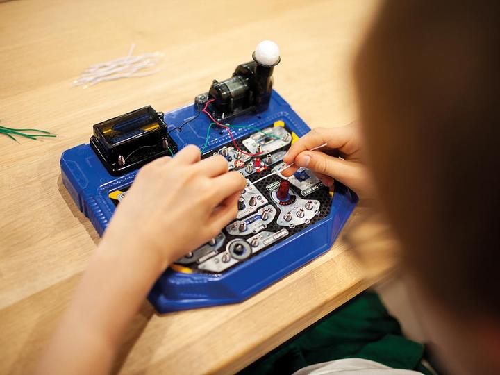Actual product image Velleman Kit for electronic projects - 25 experiments - Circuitry fun!