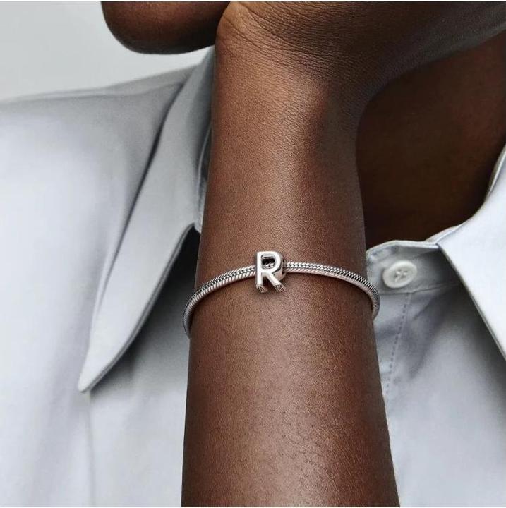 Productafbeelding Pandora Letter R Bedel (Zilver)