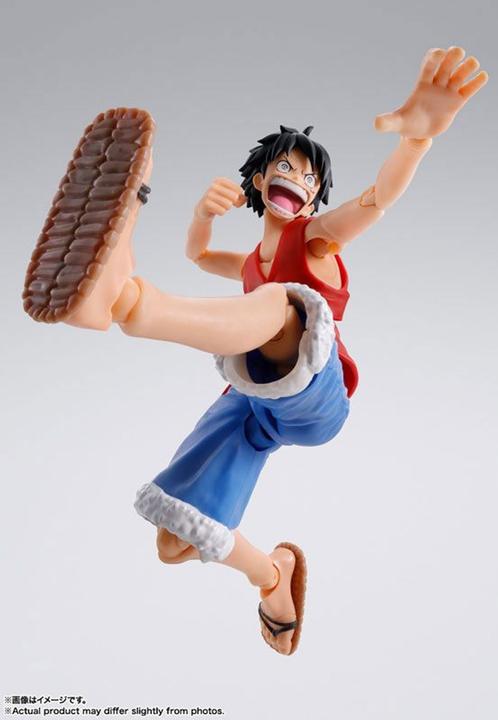 Immagine prodotto Bandai One Piece S.H. Figuarts action figure Monkey D. Ruffy Romance Dawn