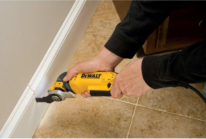 Actual product image DeWalt MultiTool Set 300