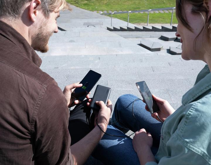 Produktbild Trust Primo Lithium-Ion (Li-Ion) Black (15000 mAh, 15 W, 55.50 Wh)