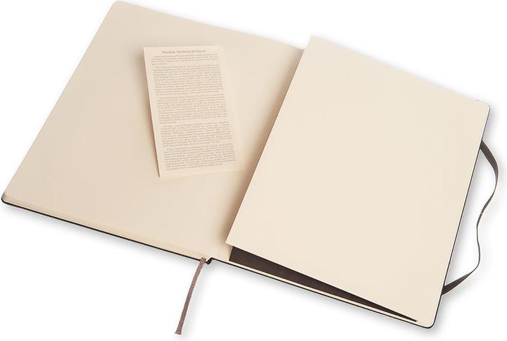 Actual product image Moleskine Classic HC XLarge (Special, Dotted, Hardcover)