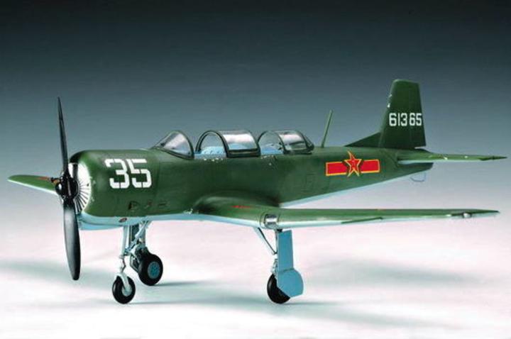 Immagine prodotto Trumpeter Cina Nanchang CJ-6