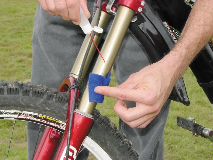 Actual product image Finish Line Stanchion Lube 15 g (35000 ml, Fork/damper oil)