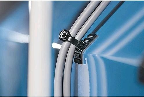 Produktbild HellermannTyton Befestigungssockel ibler Klebesockel 28x28mm FMB4APT A (Klettkabelbinder, 28 mm, 100 Stk.)
