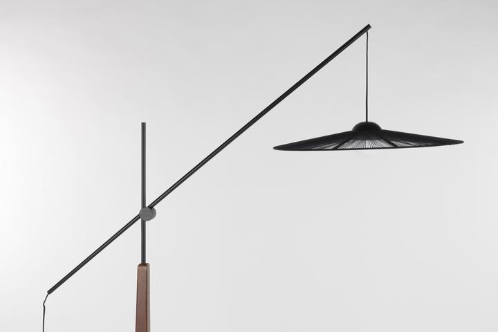 Produktbild Zuiver Floor Lamp Belle Black (E27)