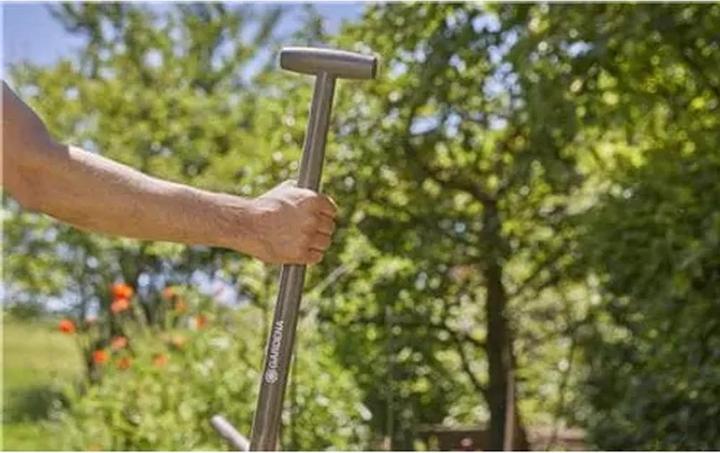 Actual product image Gardena 17030-20.000.00 Sand shovel Natureline with T-handle 131 cm