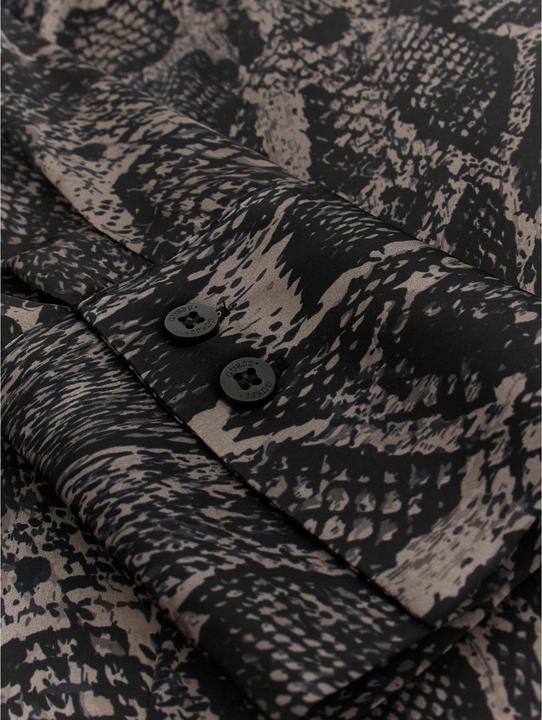 Actual product image Guess New Fernanda (M)