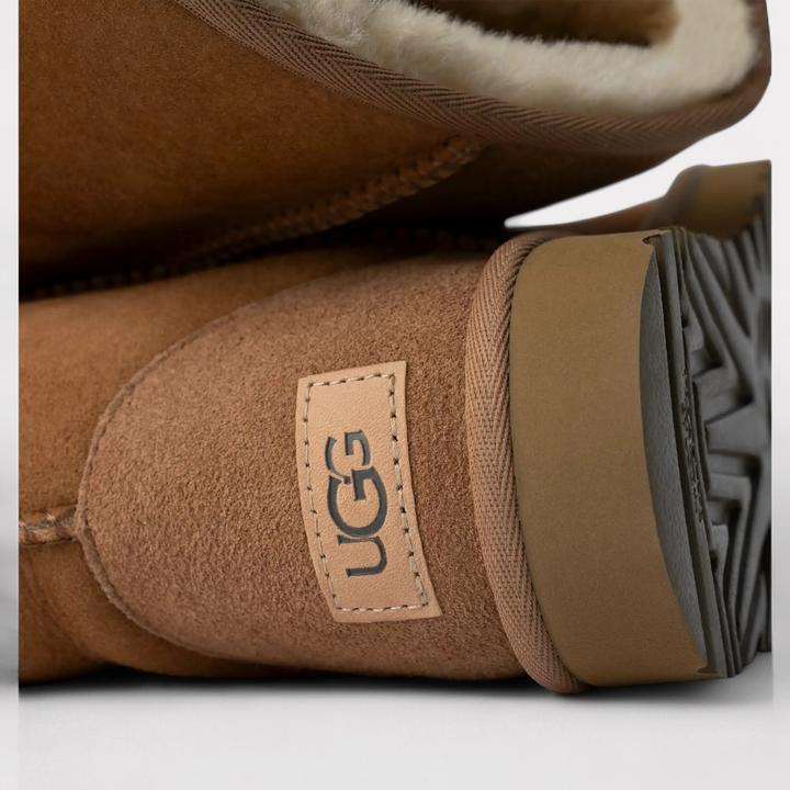Produktbild Ugg Classic Short II (43)