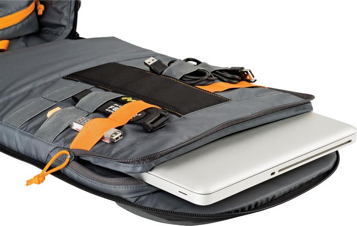 Actual product image Lowepro QuadGuard BP X3