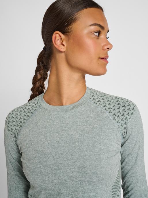 Actual product image hummel Ci Seamless T-Shirt L/S (XS)