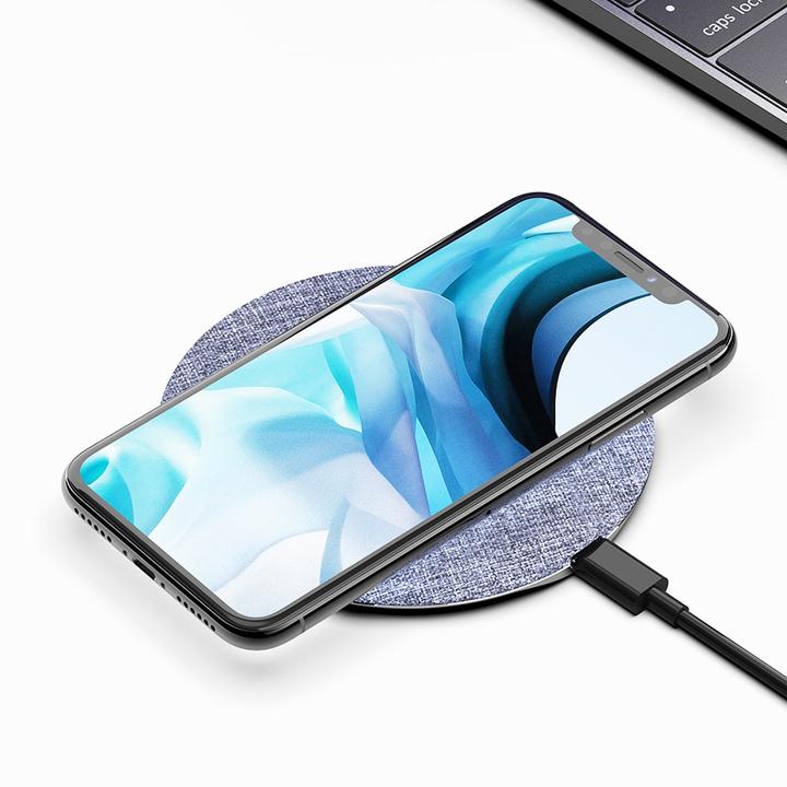 Actual product image Devia UFO series ultra-thin wireless charger (15W) white (15 W)