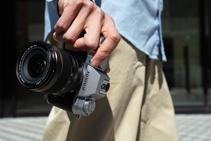 Actual product image Fujifilm Fujinon XF 16-50mm F2.8-4.8 R LM WR (Fujifilm Fujinon XF, APS-C / DX)