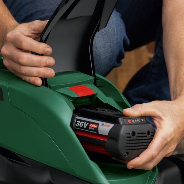 Actual product image Bosch Home & Garden AdvancedRotak 36V-40-650 cordless lawn mower, 1 x 36V 4.0Ah battery (Rechargeable battery operated)