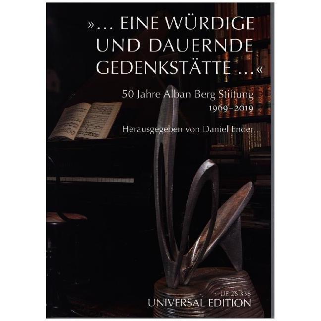 «... eine würdige und dauernde Gedenks, Sachbücher