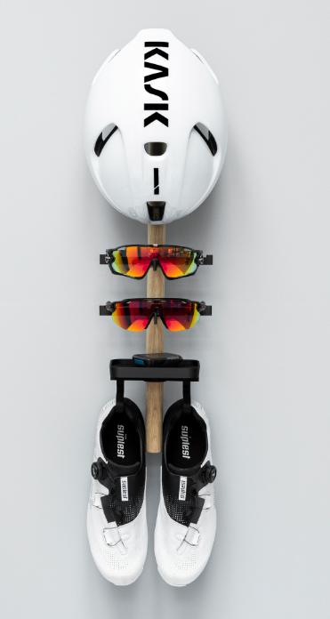 Tons Rack Wandhalterung für Schuhe, Helm und zwei Brillen mit Ablage