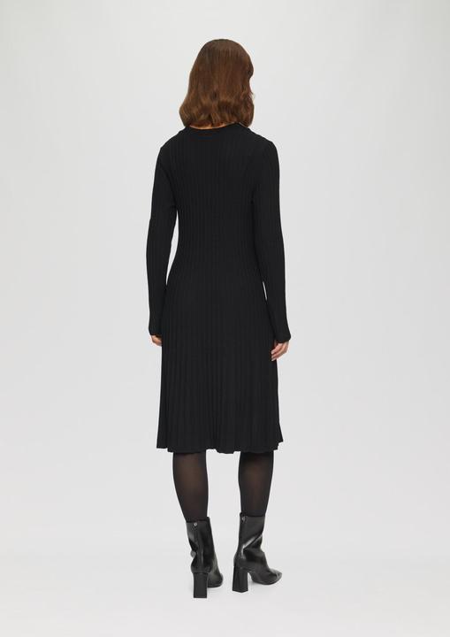 Produktbild s.Oliver Kleid Strickkleid mit Rippstruktur (44)