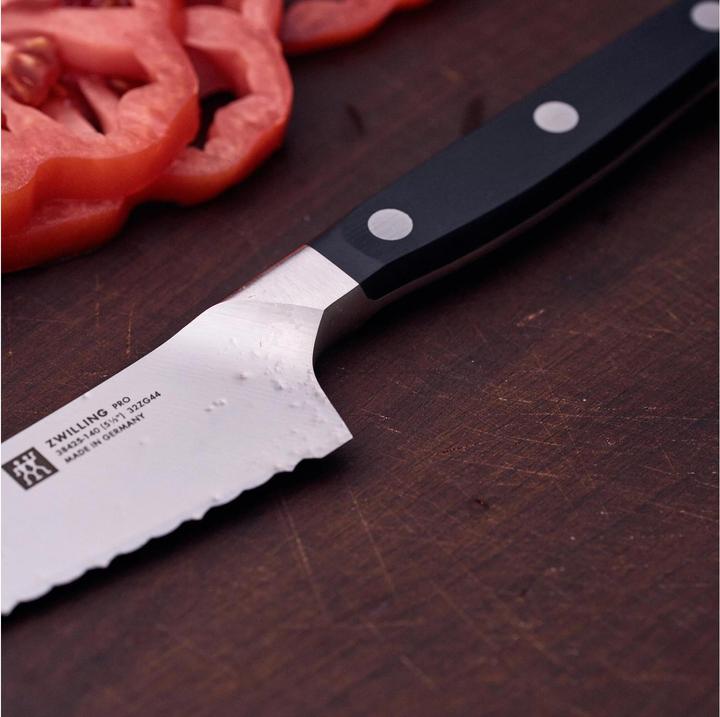Produktbild Zwilling Pro Ladies Knife Wellenschliff, 140 mm (14 cm)