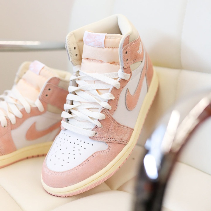 Actual product image Nike Air Jordan 1 (39)