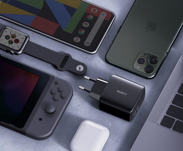 Actual product image Aukey Omnia Mix (65 W)