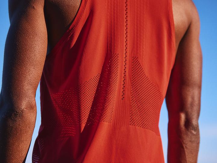 Actual product image Compressport Pro Racing Singlet M (L)