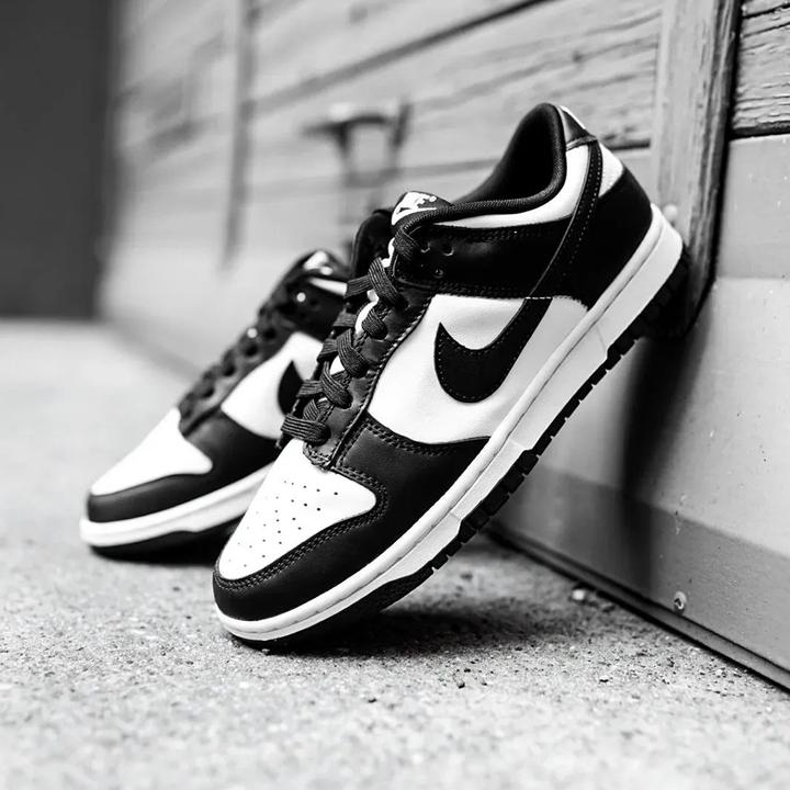 Produktbild Nike Dunk Low (39)