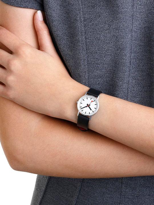 Immagine prodotto Mondaine Classic - Pure Vegan (Orologio da polso analogico, Fatto in Svizzera, 30 mm)