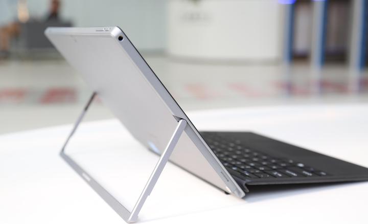 Actual product image Chuwi UBook X (12", 512 GB, Grey)
