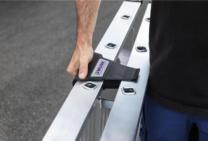 Produktbild Munk Stufen-Stehleiter beidseitig begehbar 2x8 Stufen (Stehleiter, 73 cm)