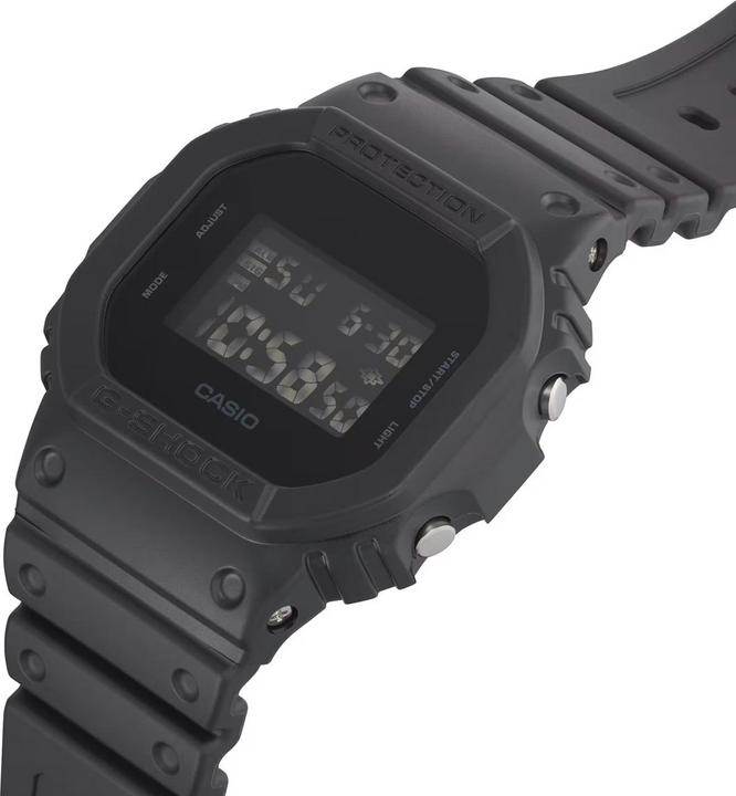 Actual product image G-Shock DW-5600 (Digital watch, Sports watch, Diving watch, 48.90 mm)