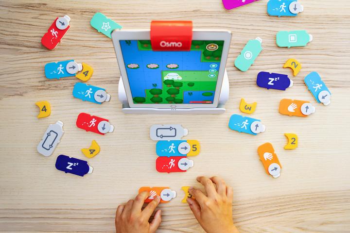 Immagine prodotto Play Osmo Starter Kit di codifica per iPad inclusa la base Osmo (Francese, Inglese)