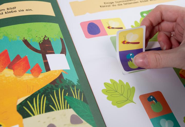 Actual product image Loewe My dinosaur world - puzzle fun with stickers