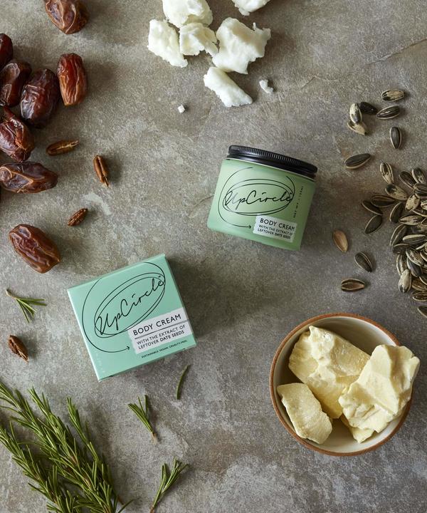 Produktbild UpCircle Body Cream Body Cream with 125 ml Date Seeds (Körpercreme, 125 ml)