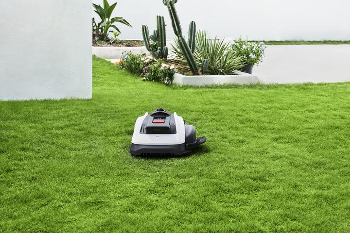 Actual product image Ecovacs GOAT O1200 LiDAR Pro (1200 m², Without boundary wire)