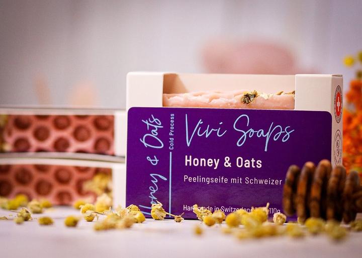 Actual product image Vivi Soaps Honey and Oats Exfoliating Soap (Hard soap)