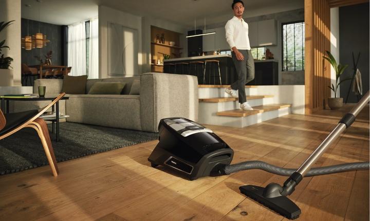 Produktbild Miele Blizzard CX1 Comfort czarny